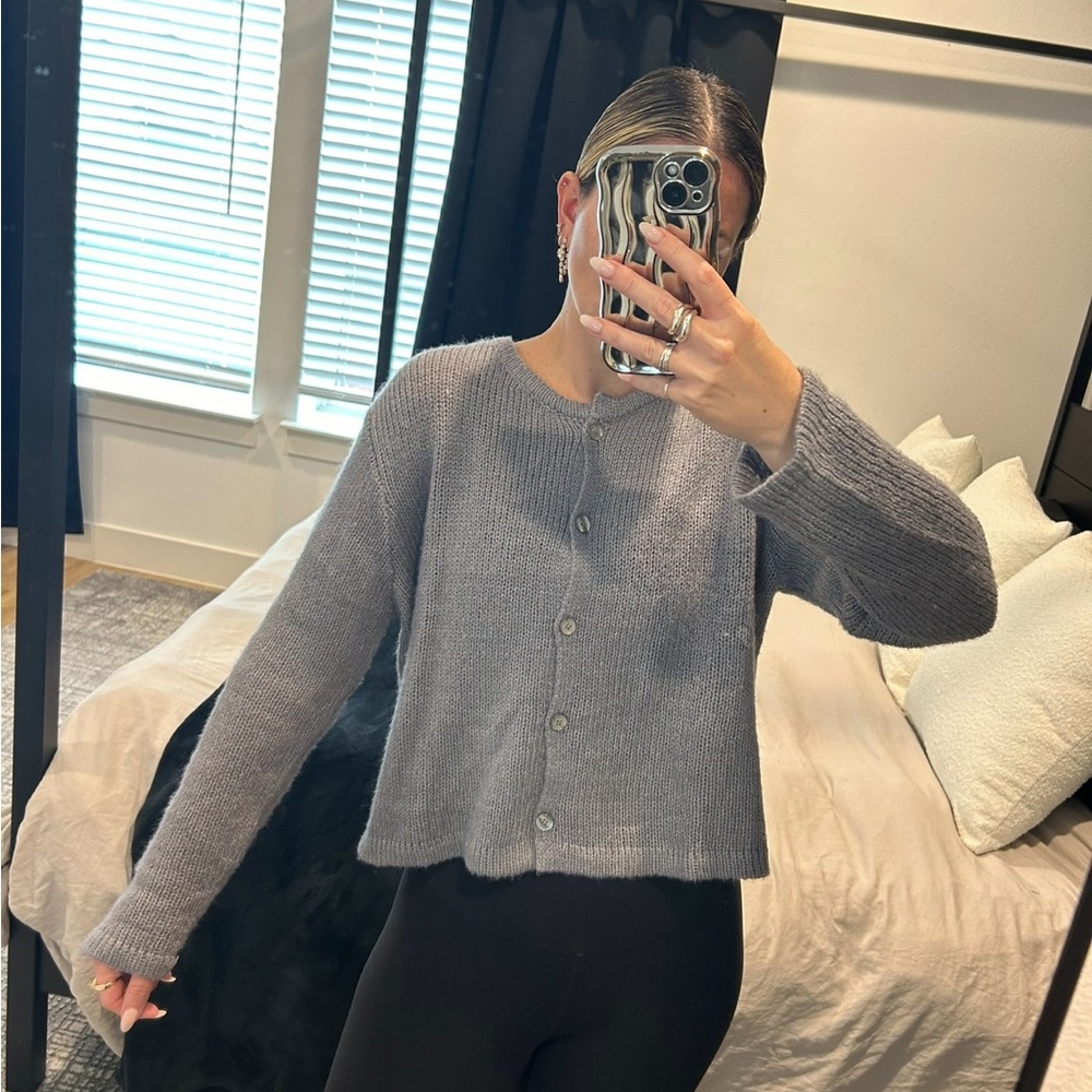 NIA SWEATER